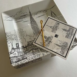 Cities around the world: 4 small plates NWT